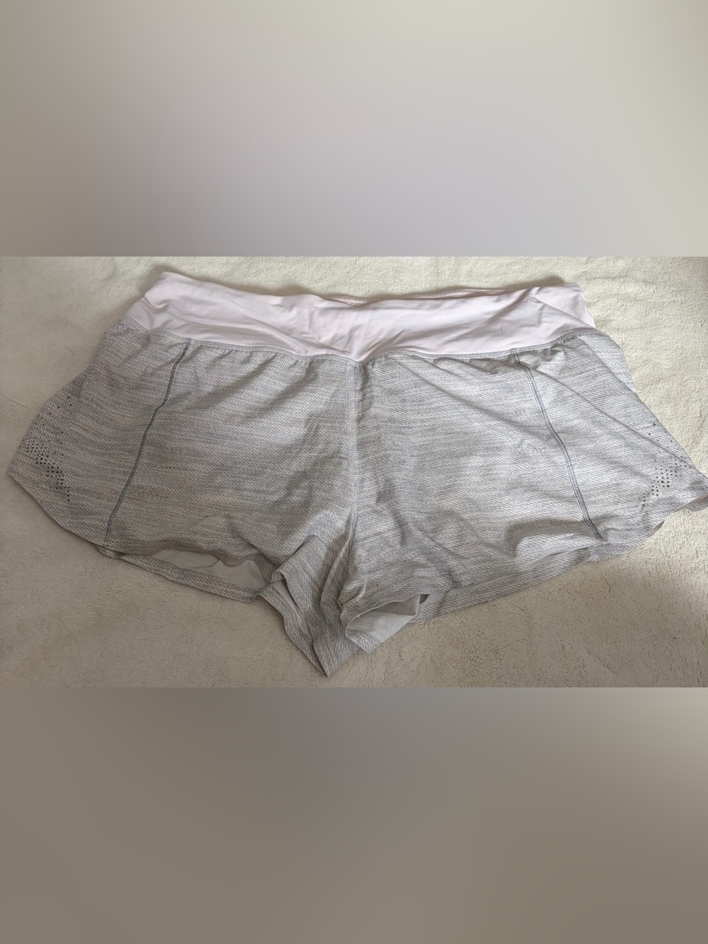 Lululemon Run: Light As Air Short | Size 10